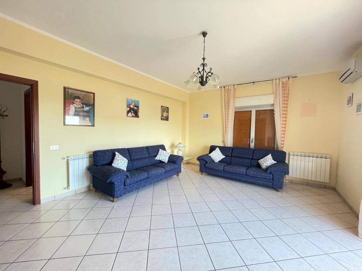 Pipa'S Suntrap Appartement Taormina Buitenkant foto